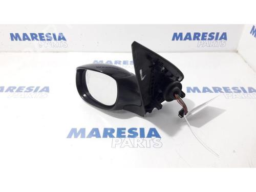 Used Left mirror PEUGEOT 206 Hatchback (2A/C) 1.6 16V (109 hp) 31477737