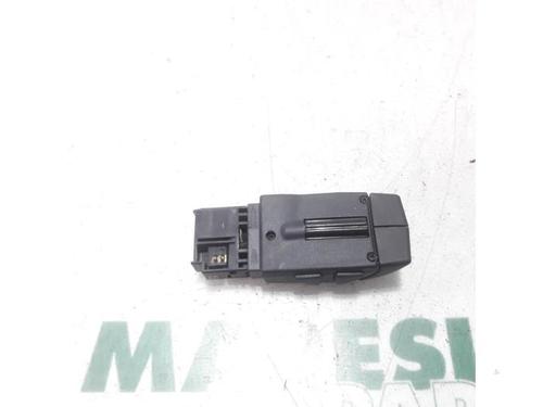 Switch RENAULT TRAFIC III Van (FG_) 1.6 dCi 90 (FGME) | BP31519546I30
