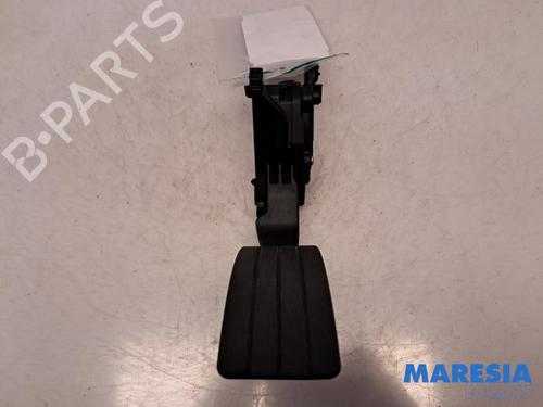 Pedal RENAULT CLIO IV (BH_) 0.9 TCe 90 (BHNF, BHMA, BHMH, BHJK, BHJR) (90 hp) 31490057