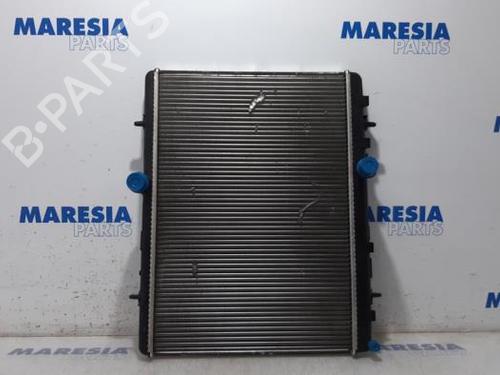 Used Water radiator PEUGEOT 5008 (0U_, 0E_) 1.6 16V (156 hp) 31411908
