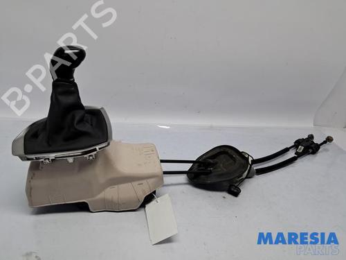 Used Gear lever PEUGEOT 208 II (UB_, UP_, UW_, UJ_) 1.2 PureTech 75 (75 hp) 31452875