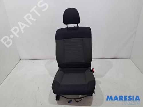 Used Right front seat CITROËN C4 CACTUS 1.2 VTi 82 (82 hp) 31431504