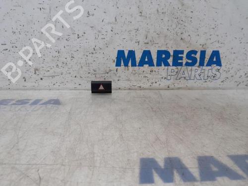Used Warning switch CITROËN JUMPY III Van (V_) 2.0 BlueHDi 120 (122 hp) 31533473