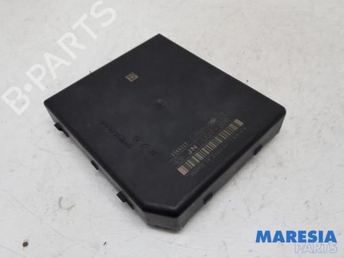 Used Fuse box RENAULT ZOE Hatchback Van (BFM_) Electric (BFME) (92 hp) 31451512