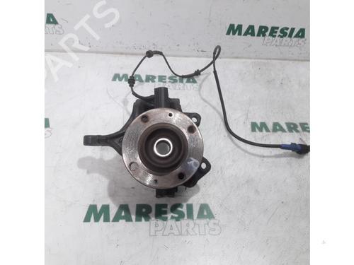 Used Right front steering knuckle PEUGEOT 208 I (CA_, CC_) 1.2 VTI 82 (82 hp) 31510872