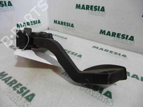 electronic-module-fiat-punto-188_-1999-2000-2001-2002-2003-2004-2005-2006-2007-2008-2009-2010-2011-2012-31386498 main image