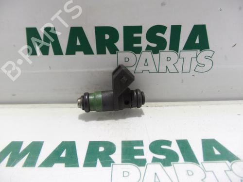 Used Injector Injector RENAULT ESPACE III (JE0_) 2.0 (JE0A) (114 hp) 31521379 31521379