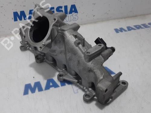 Injection rail RENAULT MASTER III Van (FV) 2.3 dCi 180 FWD (FV04, FV07) | BP31410298M98 