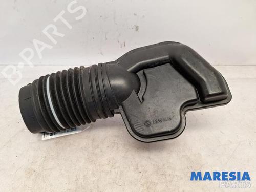Used Pipe FIAT 500 (312_) 1.4 (312AXC1B, 312CXC1B) (100 hp) 31469103