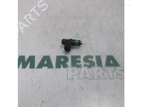 Used Injector RENAULT GRAND SCÉNIC II (JM0/1_) 2.0 (135 hp) 31488080