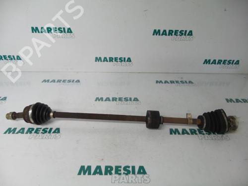 Used Right front driveshaft FIAT BRAVA (182_) 1.4 12 V (182.BA) (80 hp) 31395405