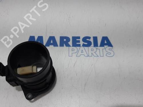 Used Mass air flow sensor RENAULT MEGANE III Grandtour (KZ0/1) 1.5 dCi (KZ09, KZ0D, KZ1G, KZ29, KZ14, KZ1W, KZ10, KZ1F,... (110 hp) 31477229