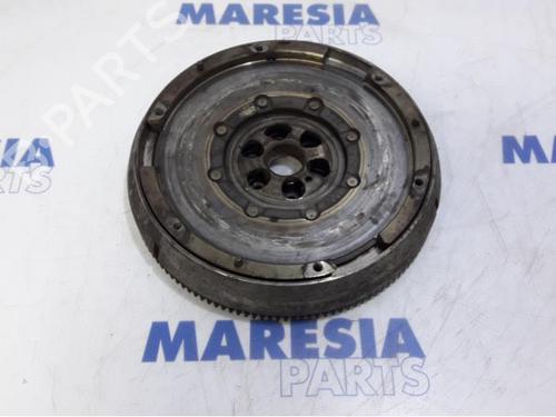 Used Flywheel CITROËN C5 III Break (RW_) 1.6 HDi 110 (112 hp) 31515504