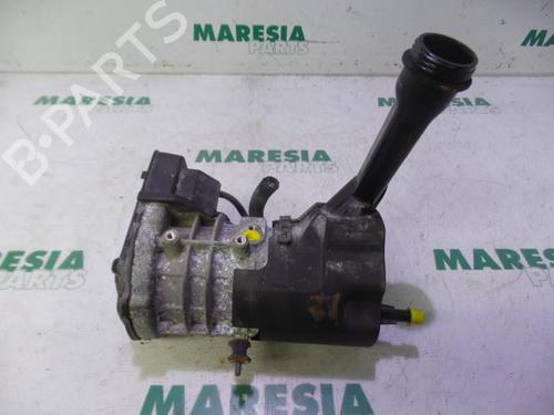 Used Steering pump CITROËN C4 Picasso I MPV (UD_) 2.0 i 16V (140 hp) 31525419