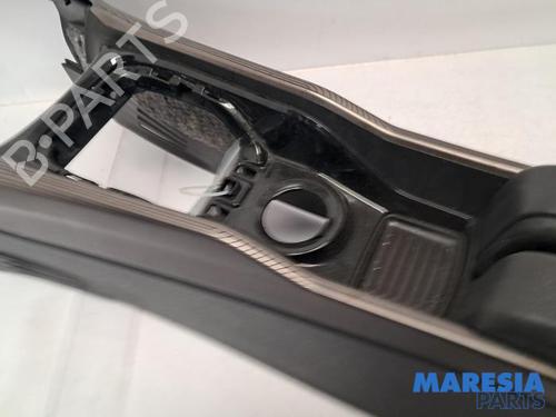Middle console PEUGEOT 2008 I (CU_) 1.6 VTi | BP31516932I22 
