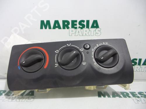 climate-control-renault-clio-ii-bb_-cb_-1998-1999-2000-2001-2002-2003-2004-2005-2006-2007-2008-2009-2010-2011-2012-2013-2014-2015-2016-31442481 main image