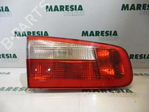 Used Left taillight RENAULT LAGUNA II (BG0/1_) 1.6 16V (BG0A, BG0L) (107 hp) 31522554