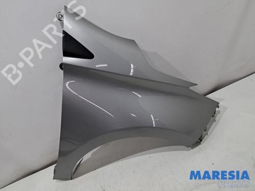 Parafango anteriore destro RENAULT ZOE Hatchback Van (BFM_) Electric (BFME) (92 hp) 31533833
