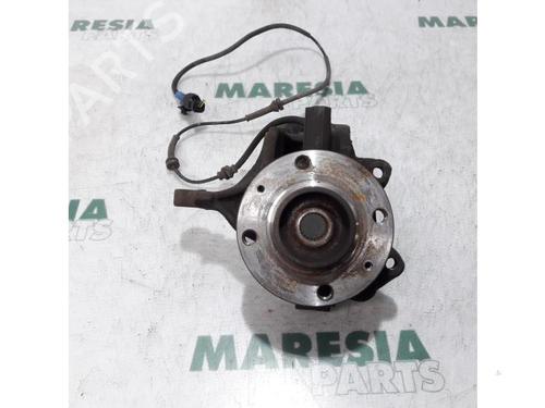 Used Right front steering knuckle PEUGEOT 207 SW (WK_) 1.4 16V (95 hp) 31529320