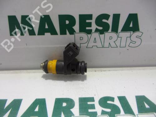 injector-renault-laguna-ii-bg01_-2001-2002-2003-2004-2005-2006-2007-31493443 main image