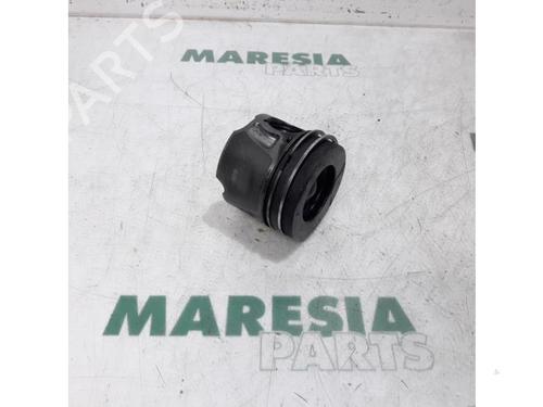 BP31449473O1 main image