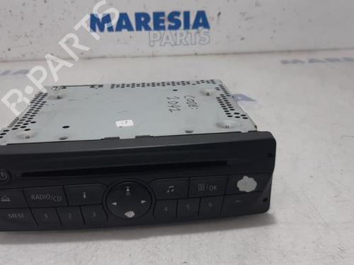Used Radio RENAULT TRAFIC II Van (FL) 2.0 dCi 90 (FL0H, FL00, FL01, FL0M, FL0P, FL0S) (90 hp) 31429117