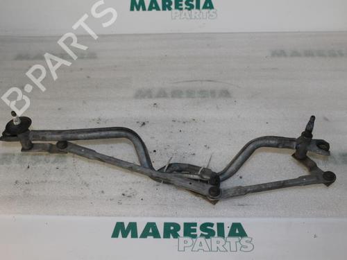 front-wipers-mechanism-renault-clio-ii-bb_-cb_-1998-1999-2000-2001-2002-2003-2004-2005-2006-2007-2008-2009-2010-2011-2012-2013-2014-2015-2016-31443677 main image