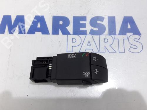 switch-renault-clio-iv-bh_-2012-2013-2014-2015-2016-2017-2018-2019-2020-2021-31481759 main image