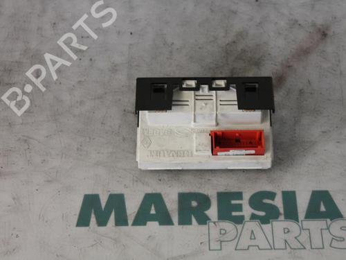 Electronic module RENAULT MEGANE II Coupé-Cabriolet (EM0/1_) 2.0 | BP31495771M83