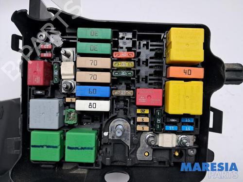 Fuse box CITROËN C4 CACTUS 1.6 BlueHDi 100 | BP37241645E1 - Image 4