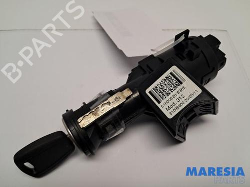 Used Ignition barrel FIAT 500 (312_) 1.2 (312AXA1A) (69 hp) 31519743