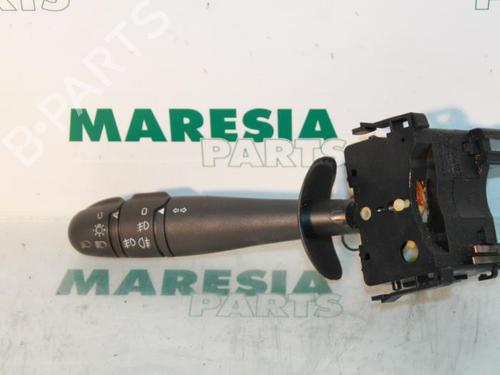 Used Steering column stalk RENAULT LAGUNA II Grandtour (KG0/1_) 1.9 dCi (KG0E, KG0R) (100 hp) 31486932
