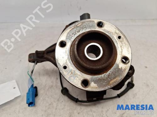 Used Right front steering knuckle PEUGEOT 208 I (CA_, CC_) 1.0 VTi (68 hp) 31504845