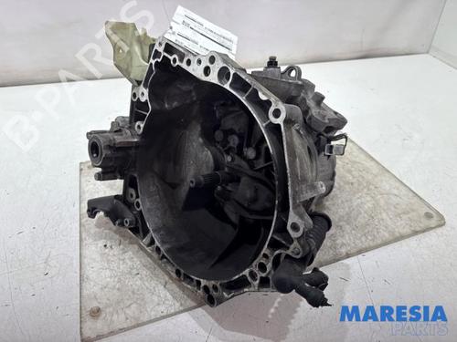 Girkasse Girkasse CITROËN C3 III (SX) 1.2 THP 110 (SXHNPS, SXHNZT, SXHNZ6) (110 hp) 36158776 36158776
