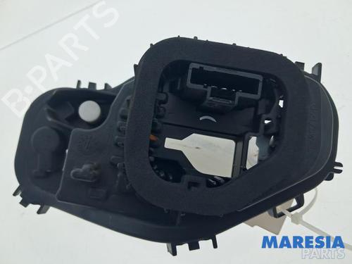 Lamp holder RENAULT TWINGO III (BCM_, BCA_) 1.0 SCe 70 | BP36158791L10 - Image 3