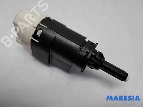 Used Switch RENAULT CLIO IV Grandtour (KH_) 0.9 TCe 90 (90 hp) 31476133