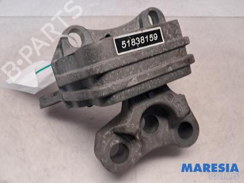 Used Gearbox mount ALFA ROMEO GIULIETTA (940_) 1.4 TB (940FXB1A, 940FXB11) (170 hp) 31422316