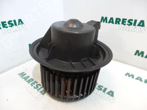 Used Heater blower motor FIAT MULTIPLA (186_) 1.9 JTD 110 (110 hp) 31457518