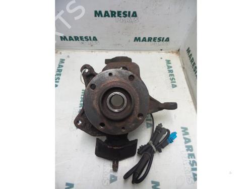 Used Left front steering knuckle CITROËN C5 I (DC_) 1.8 16V (DC6FZB, DC6FZE) (115 hp) 31526706