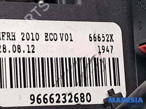 Fuse box PEUGEOT 208 I (CA_, CC_) 1.0 VTi | BP31518823E1