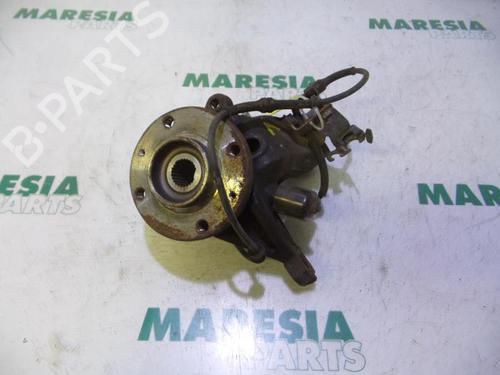 Used Left front steering knuckle CITROËN XSARA (N1) 1.4 i (75 hp) 31475718