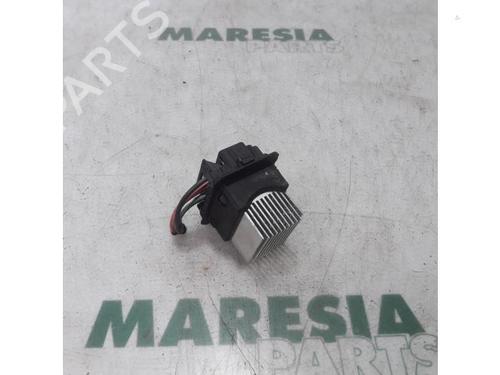 electronic-sensor-renault-megane-iii-hatchback-bz01_-b3_-2008-31417499 main image