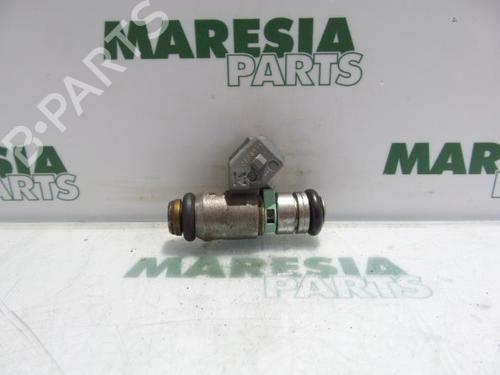 Used Injector FIAT PUNTO (188_) 1.2 60 (188.030, .050, .130, .150, .230, .250) (60 hp) 31527156