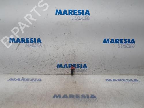 Used Injector RENAULT TWINGO I (C06_) 1.2 (C066, C068) (58 hp) 31452369