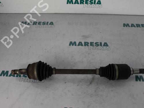 Used Left front driveshaft LANCIA YPSILON (312_) 0.9 TwinAir (312.PXG11, 312.PXG1A, 312.YXG11, 312.YXG1A) (86 hp) 31443640