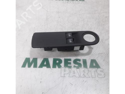 Used Switch RENAULT CLIO IV (BH_) 0.9 TCe 90 (BHNF, BHMA, BHMH, BHJK, BHJR) (90 hp) 31443155