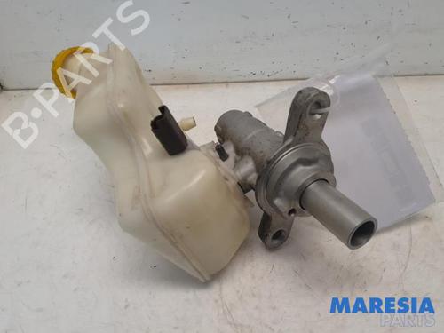 Brake master cylinder PEUGEOT 208 I (CA_, CC_) 1.2 VTI 82 | BP31408552M77