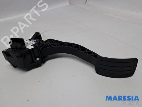 Pedal CITROËN C4 Grand Picasso II (DA_, DE_) 1.6 THP 165 (165 hp) 31444076