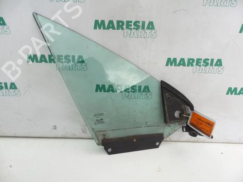 front-right-quarter-glass-fiat-punto-convertible-176_-1994-1995-1996-1997-1998-1999-2000-31436875 main image