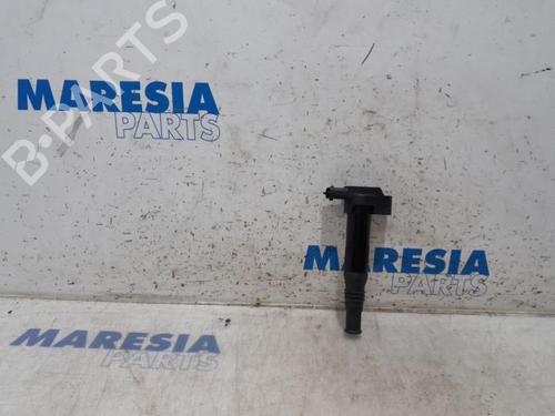 Used Ignition coil CITROËN C4 CACTUS 1.2 VTi 82 (82 hp) 31536514